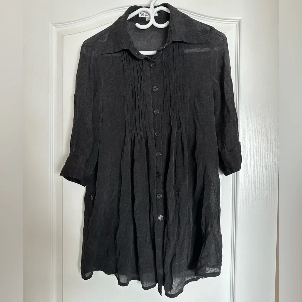 Button up blouse - Picture 1 of 2